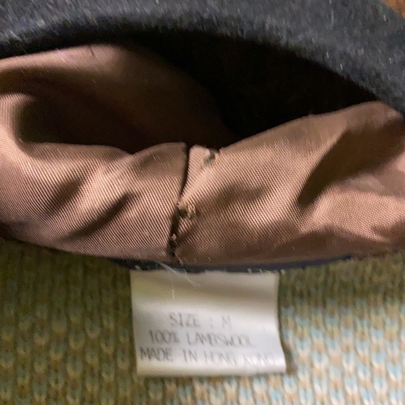 Blue hooded button down 100% lambs wool sweater with brown faux fur - Picture 5 of 5